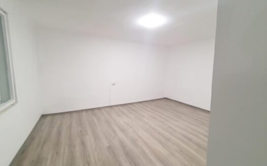 Casă 5 camere în Sectorul 5, Str. Flautului, Excelent conectată, zonă liniștita